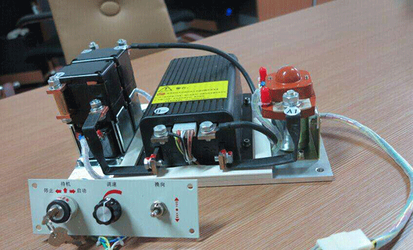 有什么方法可以使直流電機(jī)反轉(zhuǎn)嗎？